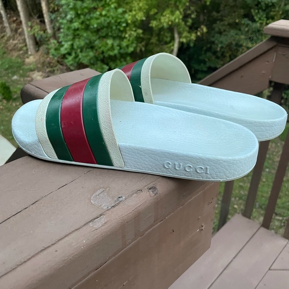 Men’s Gucci Slide Sandals - Picture 16 of 16